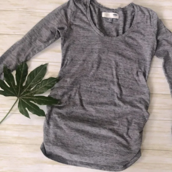 Old navy maternity size xs gray long sleeve shirt top. - Picture 1 of 2